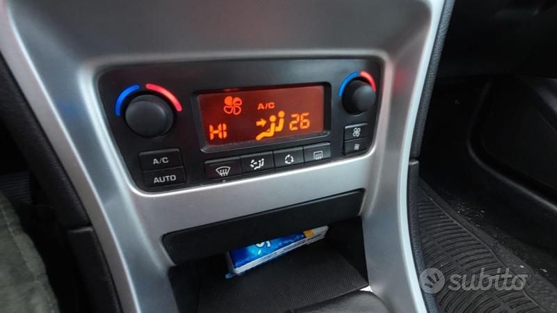 Usata Ford S-MAX S 140 CV (102 kW) 2008 Monovolume