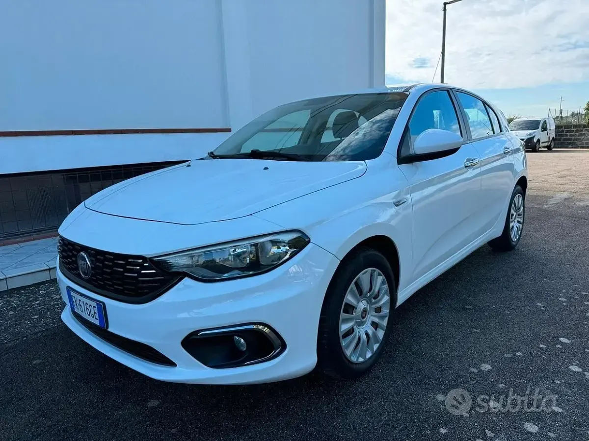 Usata Fiat Tipo 95 CV (69 kW) 2017 Bianco Berlina