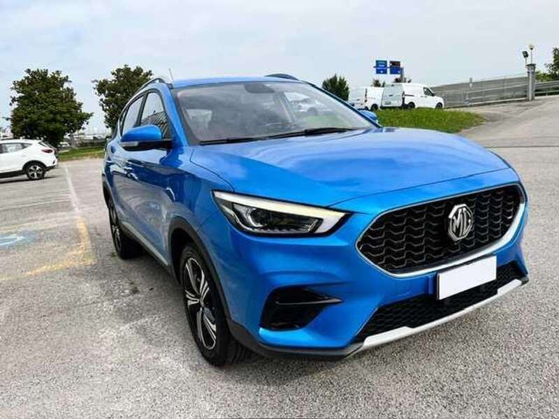 Bianco Usata 2022 MG ZS Comfort Tre volumi | 16.500 € (Molto cara) - Immagine 1/4