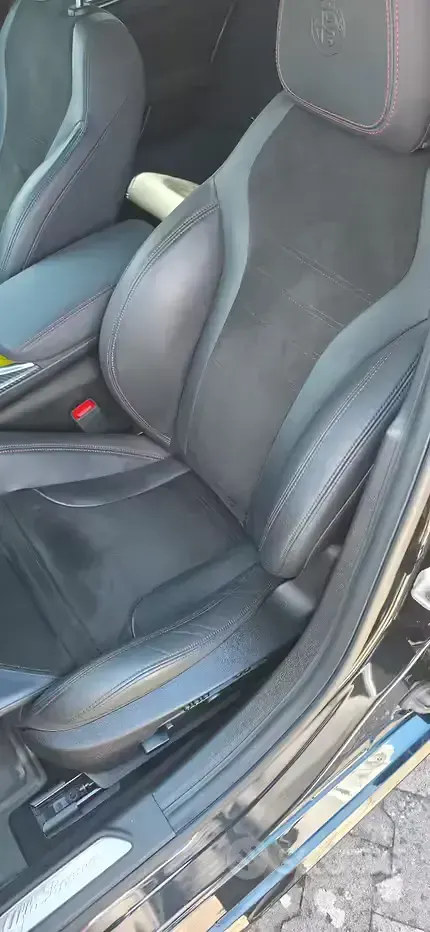 Usata Alfa Romeo Giulia Estrema 211 CV (155 kW) 2023 Nero Berlina