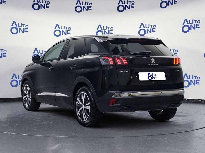 Usata Peugeot 3008 Allure 131 CV (96 kW) 2023 Nero SUV
