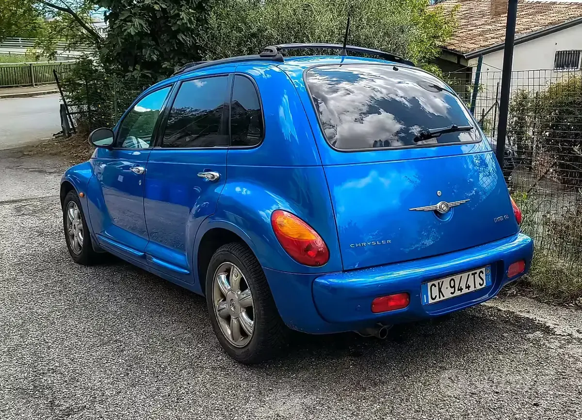 Usata Chrysler PT Cruiser Limited 121 CV (88 kW) 2004 Blu Berlina