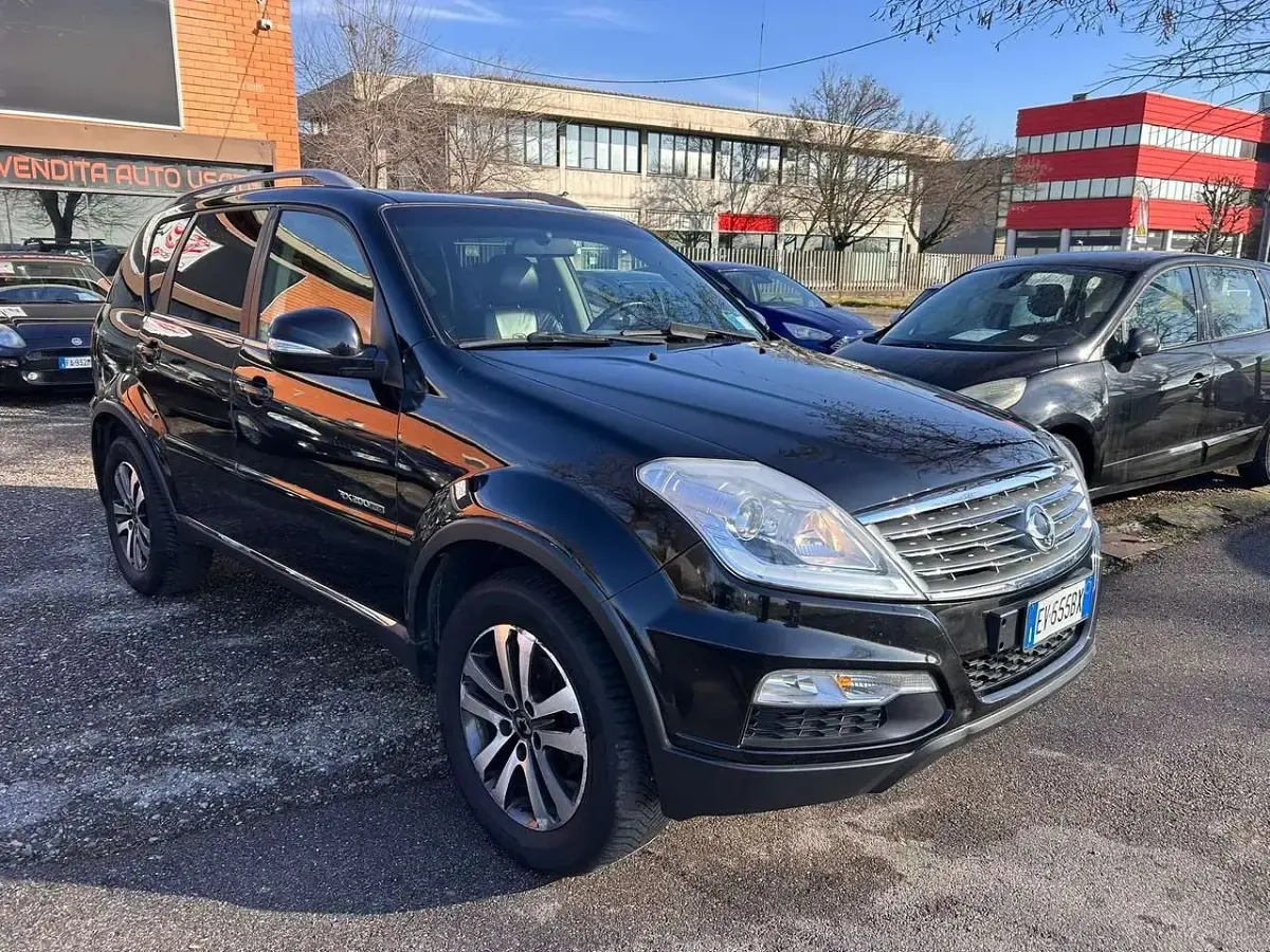 Usata SsangYong Rexton 155 CV (114 kW) 2014 Nero SUV