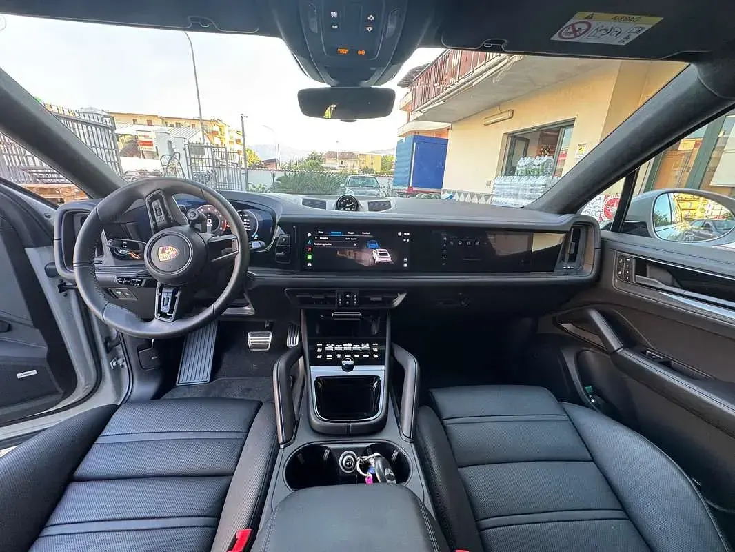 Usata Porsche Cayenne GTS 500 CV (367 kW) 2025 SUV