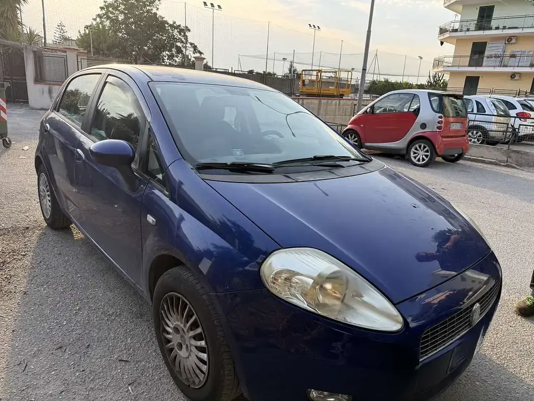 Usata Fiat Grande Punto Active 75 CV (55 kW) 2007 Utilitaria