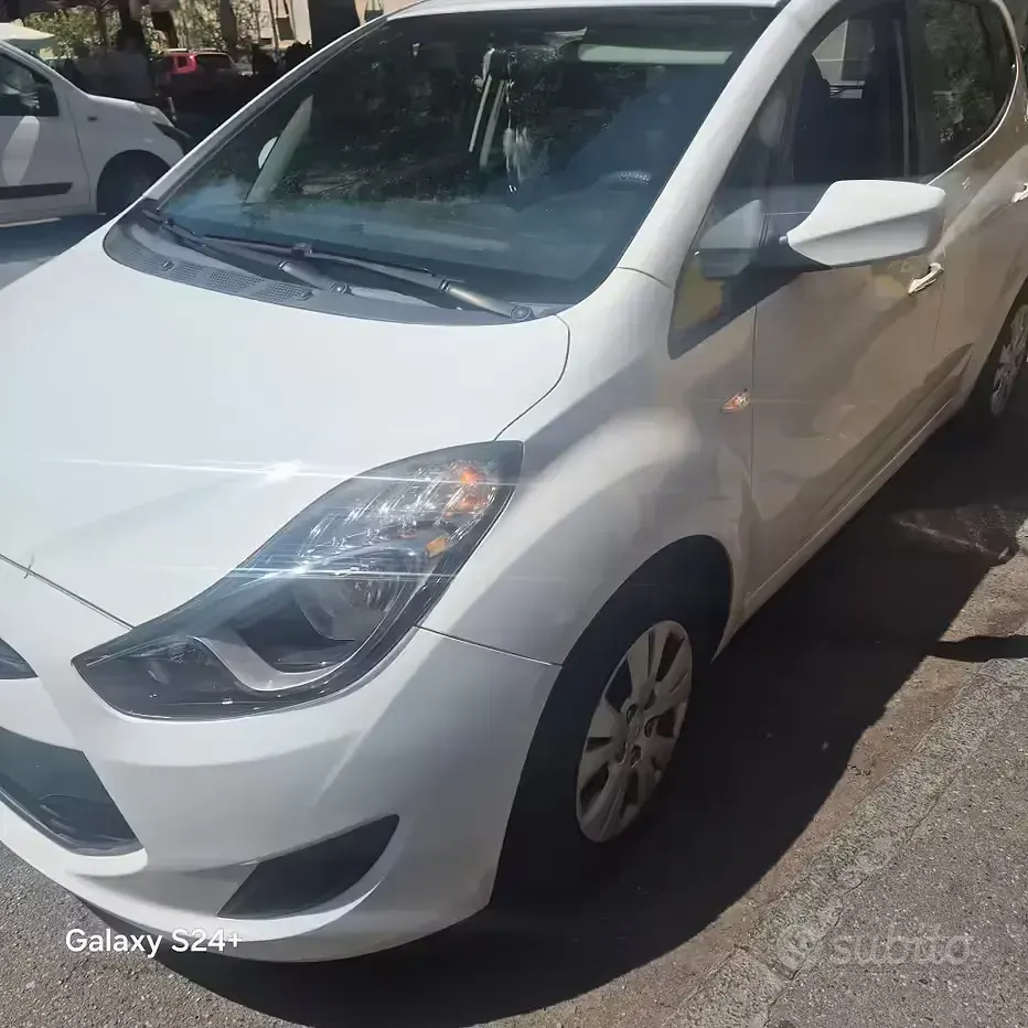 Usata Hyundai ix20 77 CV (56 kW) 2011 Bianco Utilitaria