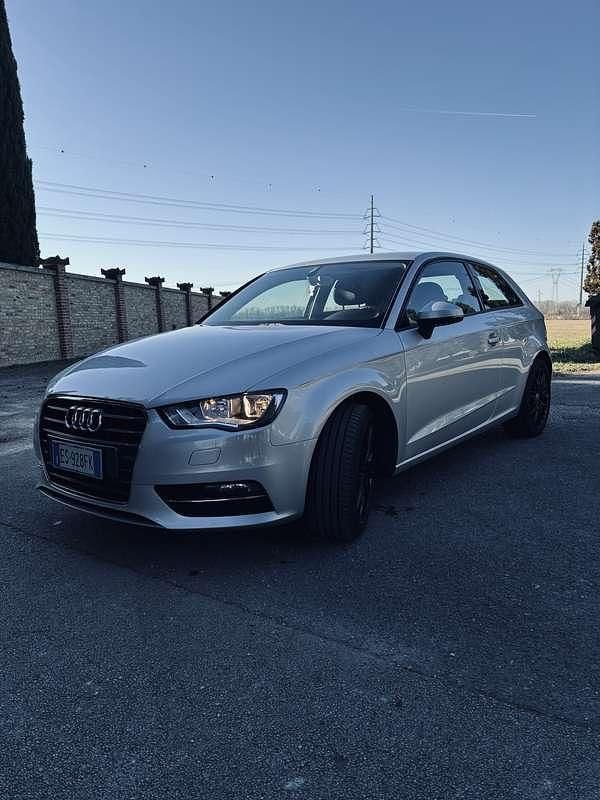 Usata Audi A3 Ambition 150 CV (110 kW) 2015 Argento Berlina