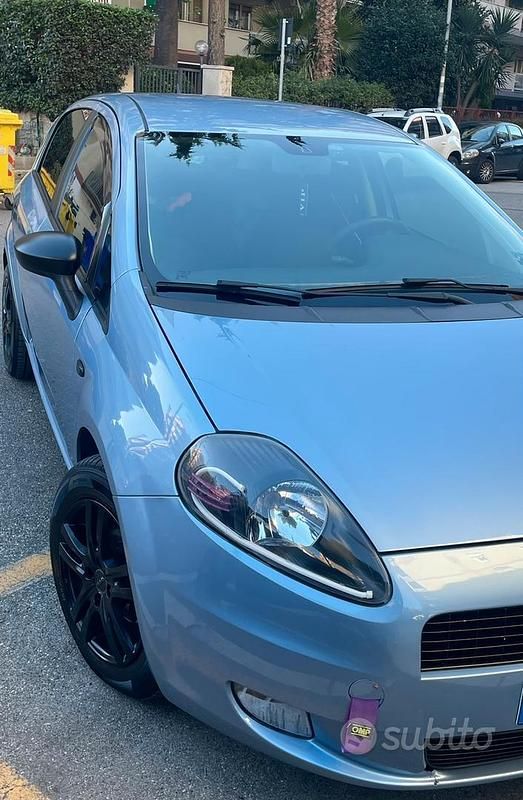 Usata Fiat Grande Punto 75 CV (55 kW) 2006 Blu Utilitaria