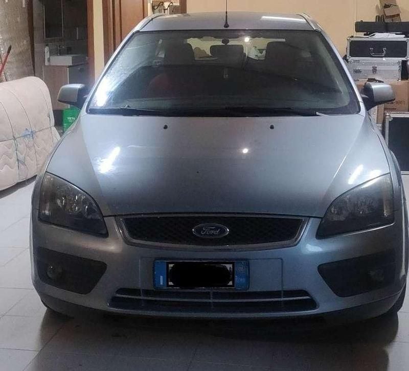 Blu/azzurro Usata 2006 Ford Focus Station wagon | 1500 € (Ottimo prezzo) - Immagine 1/4