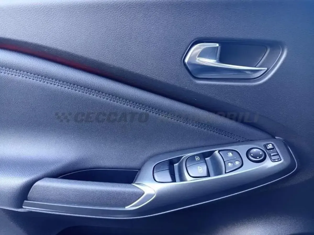 Usata Nissan Juke N-Connecta 114 CV (83 kW) 2025 Grigio SUV