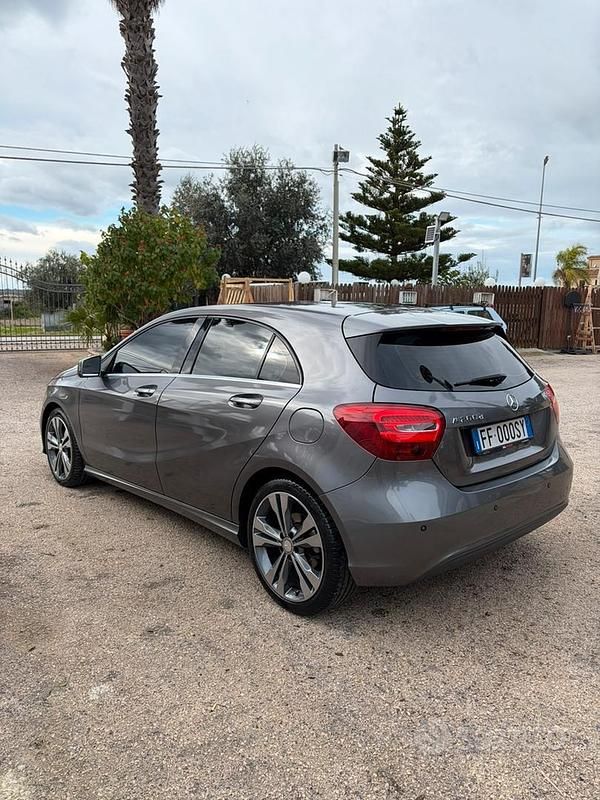 Usata Mercedes A200 2016 Grigio Berlina
