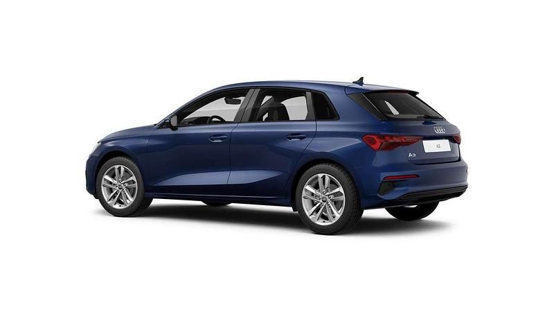 Usata Audi A3 Sportback Business 116 CV (85 kW) 2022 Blu/azzurro Utilitaria