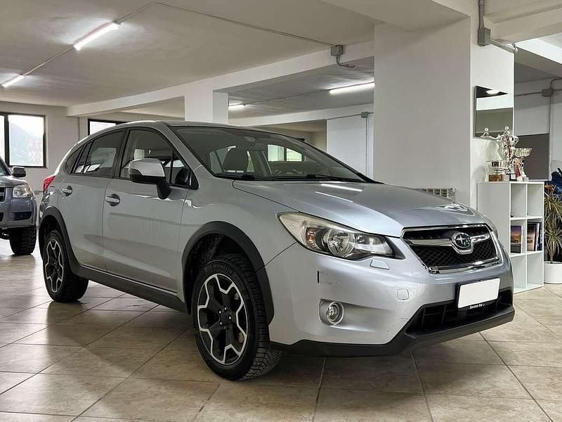 Usata Subaru XV Style 150 CV (110 kW) 2013 Argento SUV
