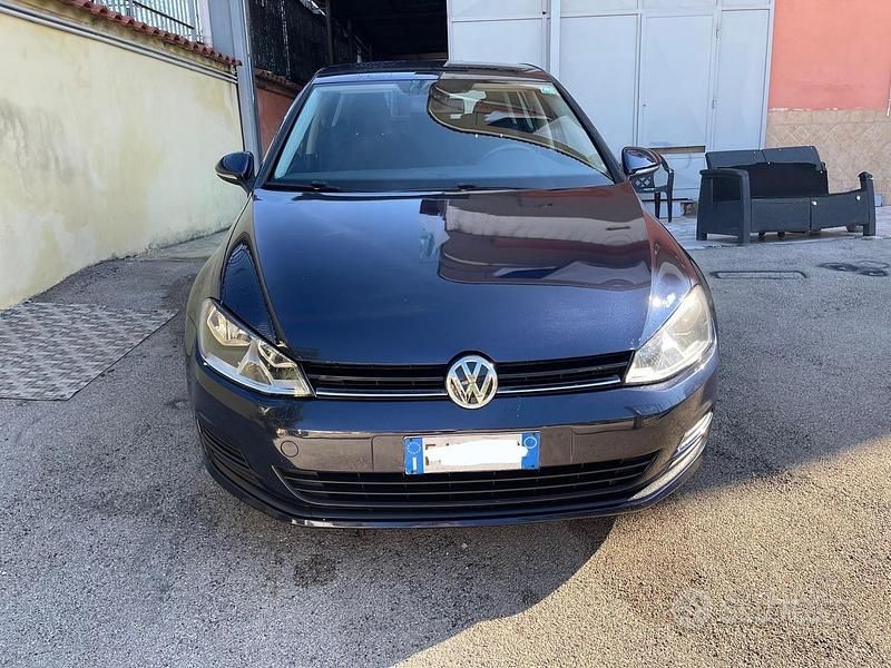 Blu Usata 2014 VW Golf VII Comfortline Tre volumi | 6500 € (Ottimo prezzo) - Immagine 1/4