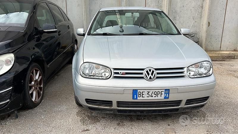 Grigio Usata 1999 VW Golf IV Coupé | 3500 € - Immagine 1/4