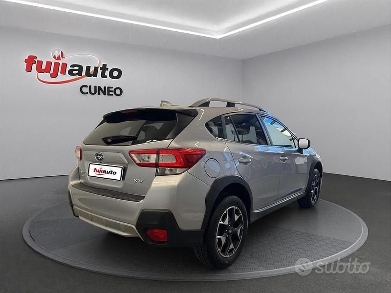 Usata Subaru XV Premium 114 CV (83 kW) 2019 Grigio SUV