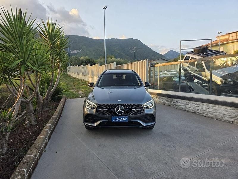 Usata Mercedes GLC300 Premium Plus 245 CV (180 kW) 2022 Grigio(met.) SUV