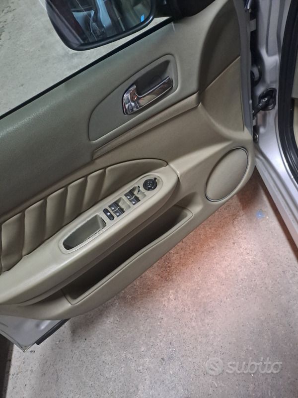 Usata Alfa Romeo 159 185 CV (136 kW) 2006 Grigio Berlina