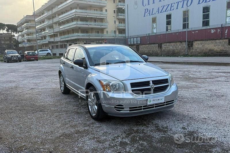 Usata Dodge Caliber SXT 140 CV (102 kW) 2006 Grigio Utilitaria