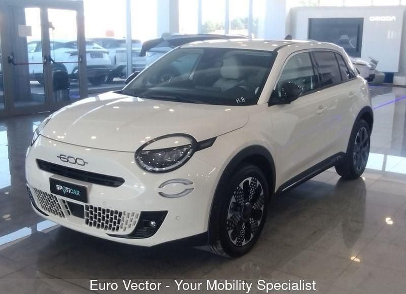 Usata Fiat 600 La Prima 101 CV (74 kW) 2025 Bianco SUV
