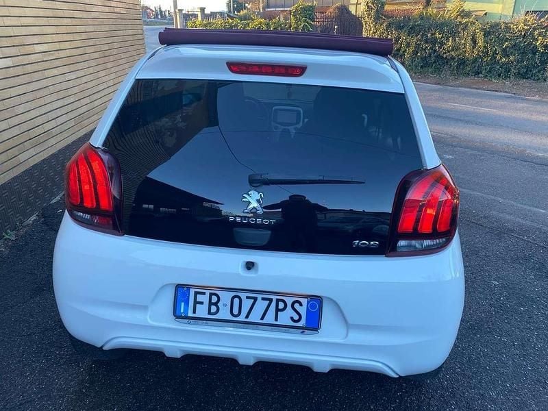 Usata Peugeot 108 Allure 69 CV (50 kW) 2016 Other Cabrio