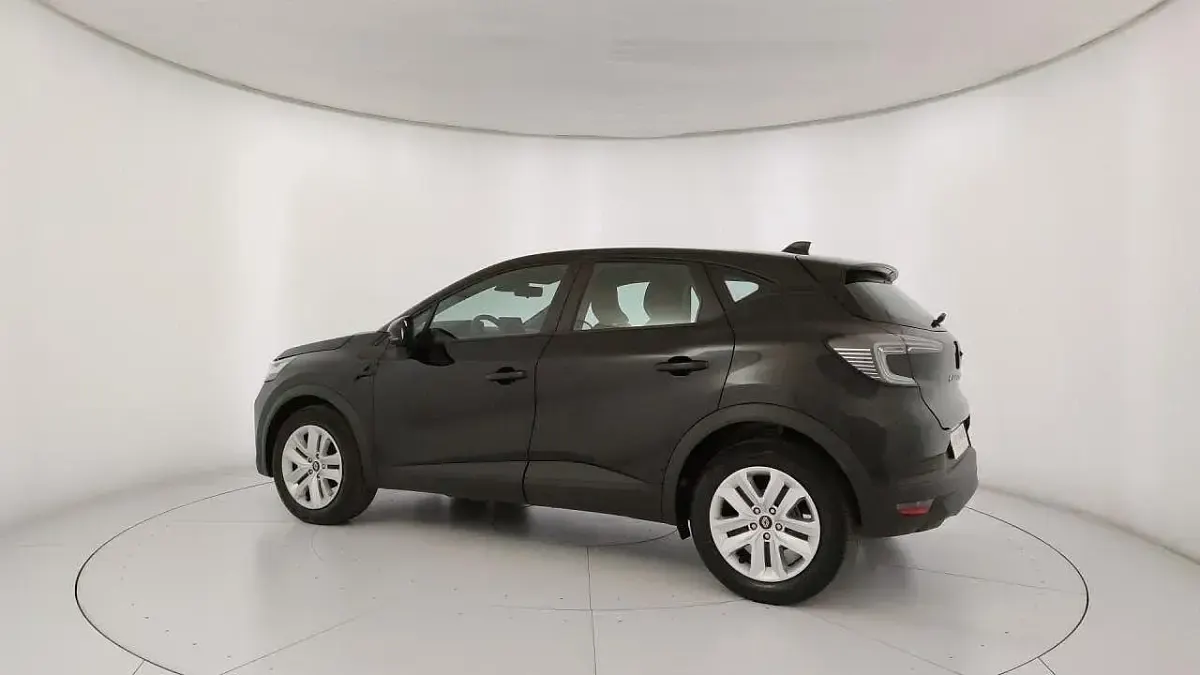 Usata Renault Captur Evolution 101 CV (74 kW) 2024 Nero SUV