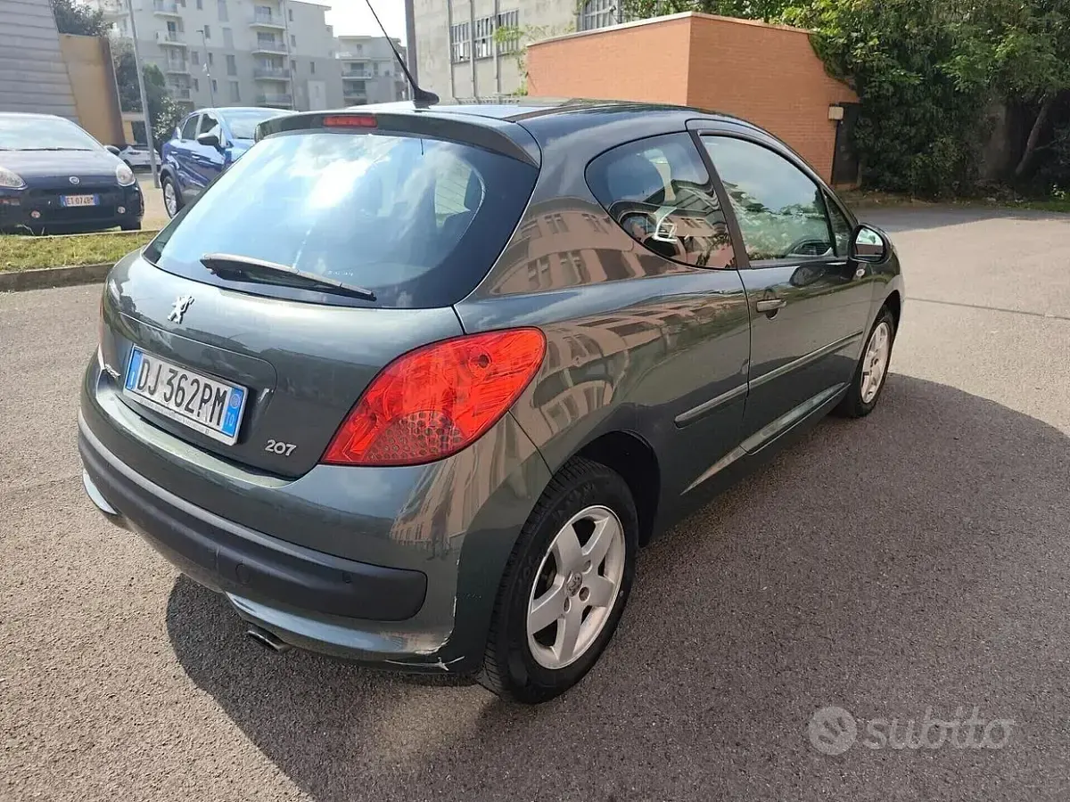 Usata Peugeot 207 95 CV (69 kW) 2008 Verde Berlina