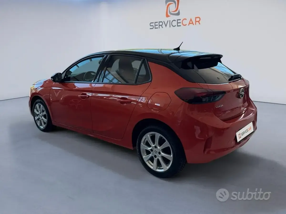 Usata Opel Corsa Edition 75 CV (55 kW) 2022 Arancione Utilitaria