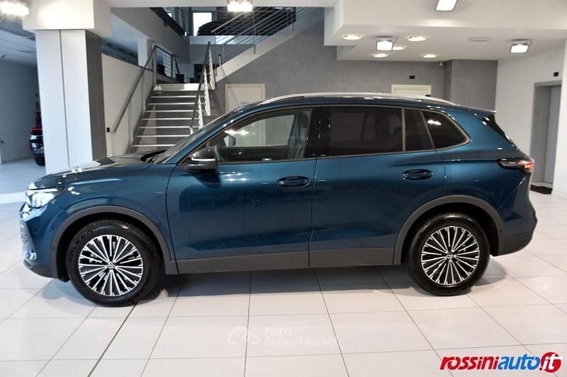 Usata VW Tiguan Edition 150 CV (110 kW) 2025 Blu SUV