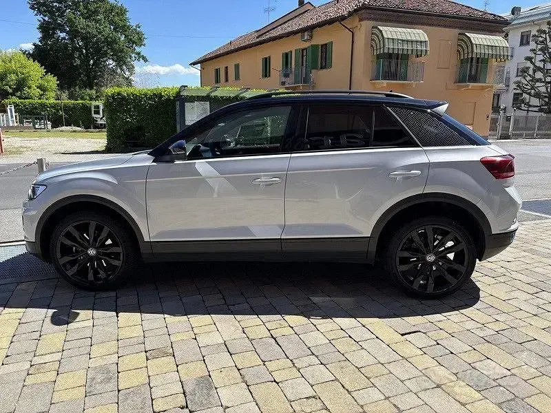 Usata VW T-Roc Advance 116 CV (85 kW) 2019 Bianco SUV