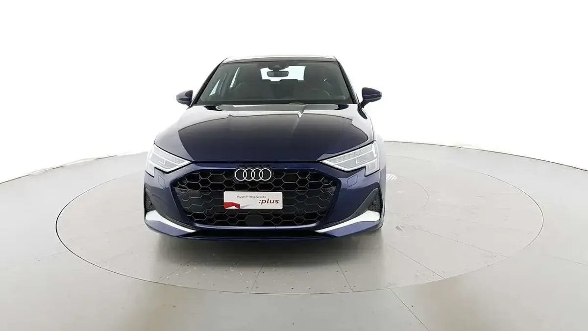 Nuova Audi A3 Advanced Plus 204 CV (150 kW) 2025 Blu navarra met Berlina