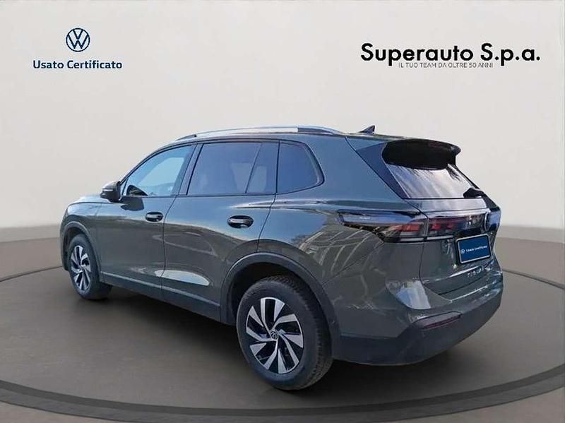 Nuova VW Tiguan Edition 150 CV (110 kW) 2026 Verde SUV