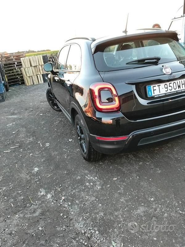 Begagnad Fiat 500 Cross 120 HK (88 kW) 2019 Kombi