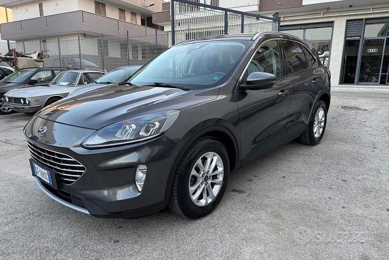 Usata Ford Kuga Titanium X 120 CV (88 kW) 2021 Grigio SUV