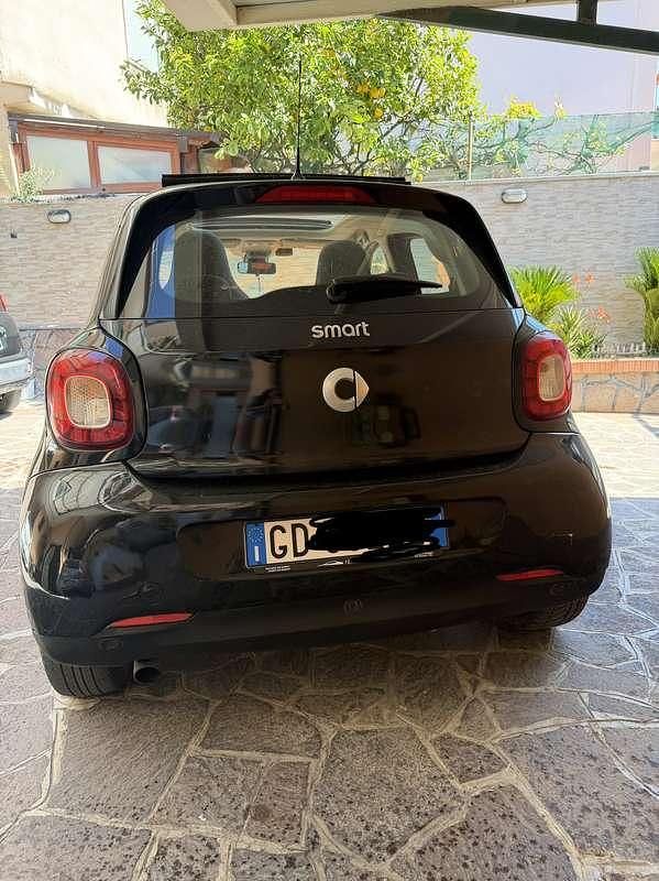 Usata Smart ForFour Passion 90 CV (66 kW) 2015 Utilitaria