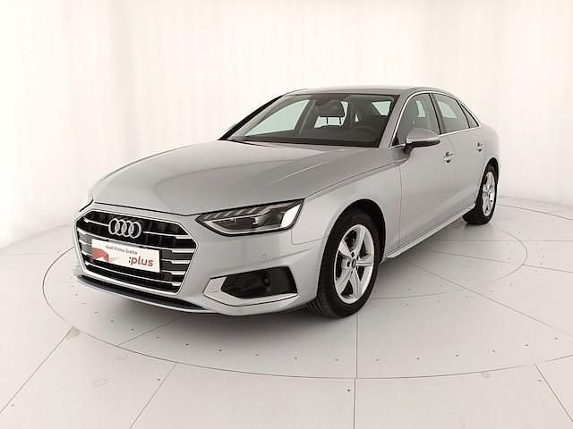 Usata Audi A4 Advanced Plus 163 CV (119 kW) 2024 Argento fioretto metallizzato Berlina