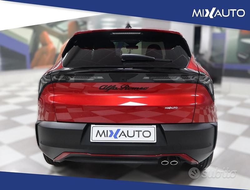 Nuova Alfa Romeo GT Junior Edizione Speciale 145 CV (106 kW) 2025 Rosso Berlina