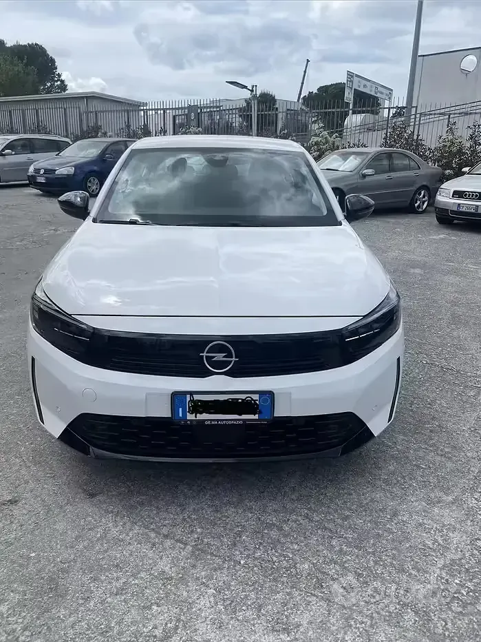 Usata Opel Corsa 75 CV (55 kW) 2024 Bianco Utilitaria