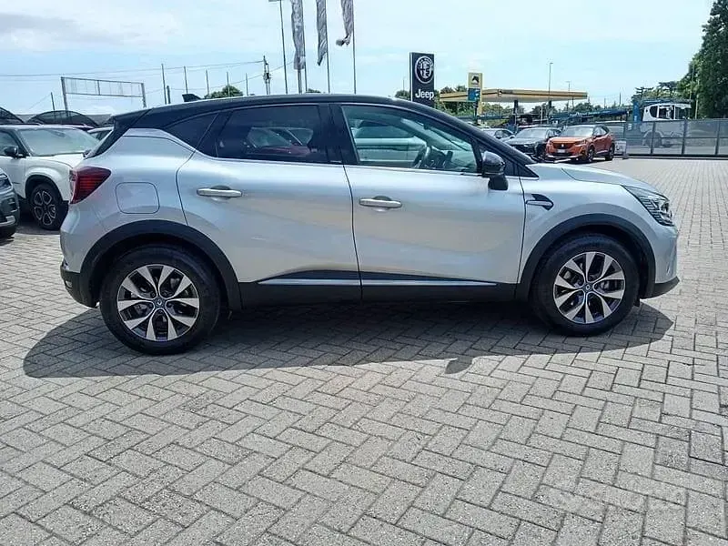 Usata Renault Captur Intens 160 CV (117 kW) 2020 Grigio SUV