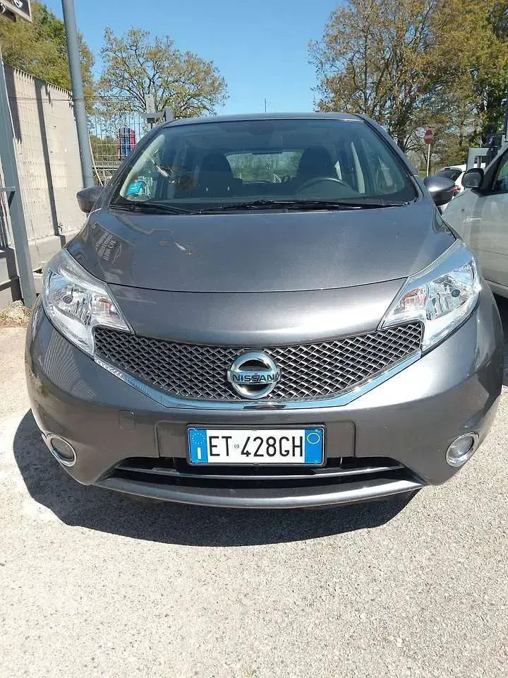 Usata Nissan Note Visia 80 CV (58 kW) 2013 Grigio Utilitaria