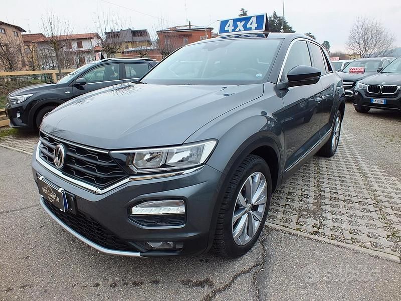 Usata VW T-Roc 150 CV (110 kW) 2018 Grigio SUV