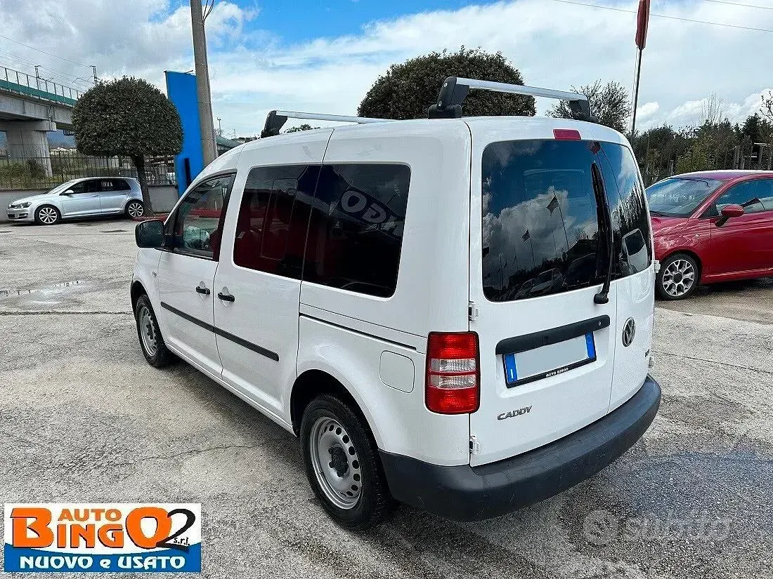 Usata VW Caddy Highline 102 CV (75 kW) 2015 Bianco Monovolume