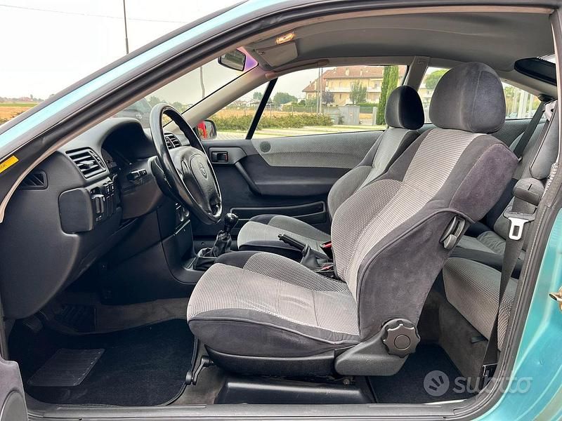 Usata Opel Calibra Color Edition 1995 Verde Coupé