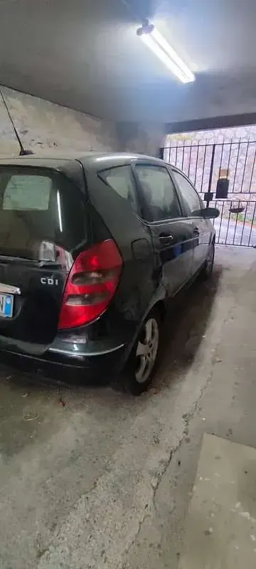Usata Mercedes A180 Elegance 109 CV (80 kW) 2005 Nero Monovolume