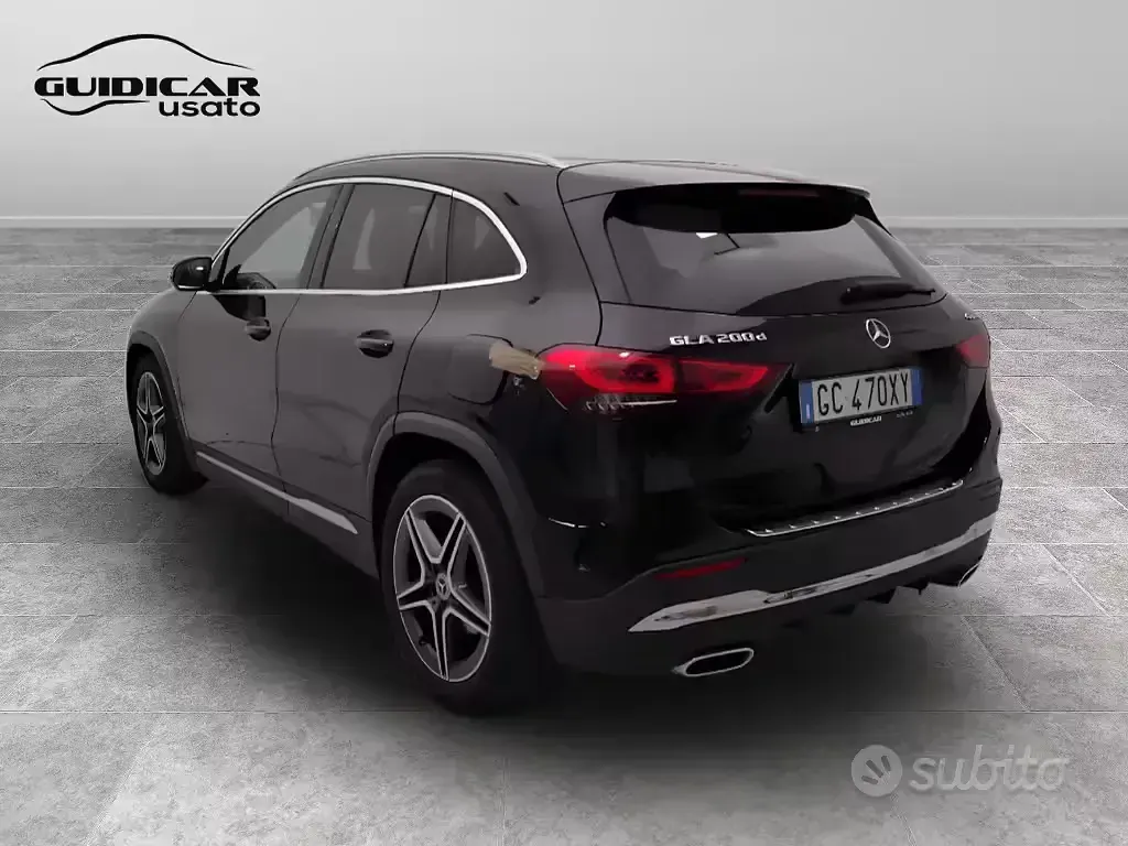 Usata Mercedes GLA200 Premium 150 CV (110 kW) 2021 Nero SUV