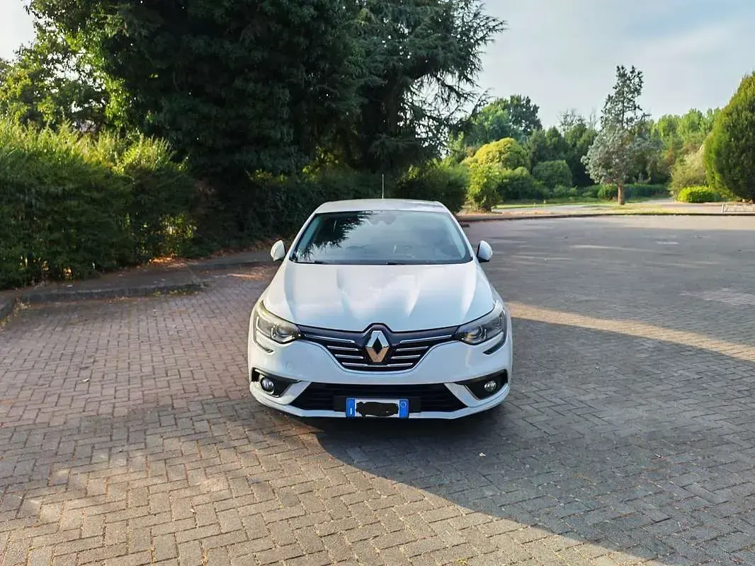 Usata Renault Mégane IV Intens 110 CV (80 kW) 2017 Bianco Berlina