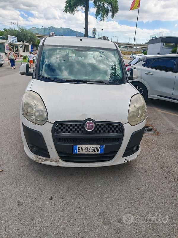 Bianco Usata 2014 Fiat Doblò Monovolume | 3499 € (Buon prezzo) - Immagine 1/3