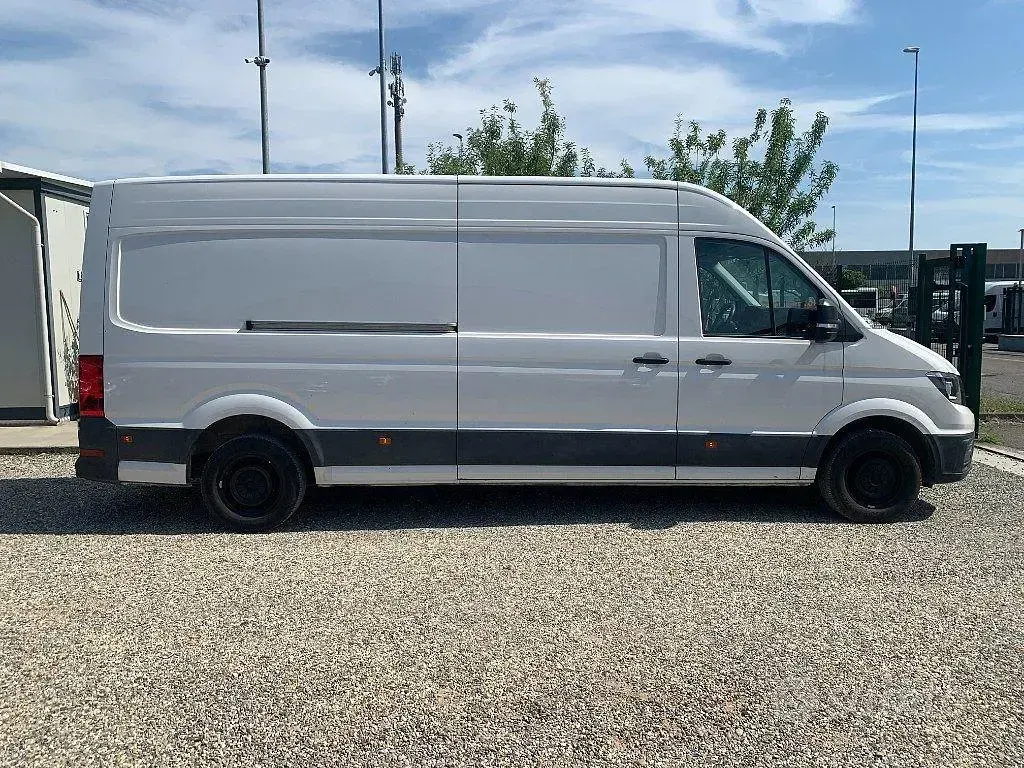 Usata VW Crafter 140 CV (102 kW) 2022 Bianco Furgone