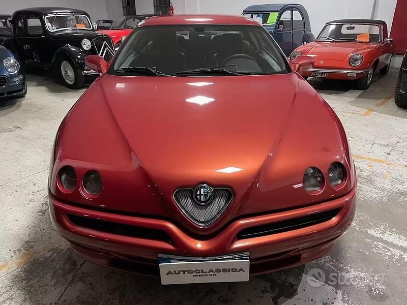 Usata Alfa Romeo GTV 149 CV (109 kW) 2002 Rosso Coupé