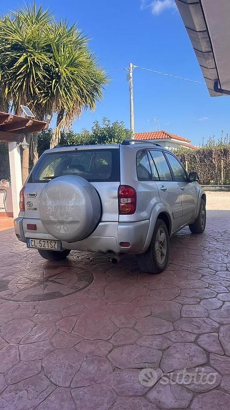 Usata Toyota RAV4 2004 Grigio SUV